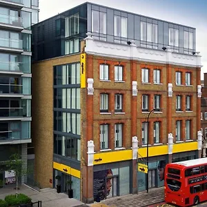 Staycity Deptford Bridge Station Londra